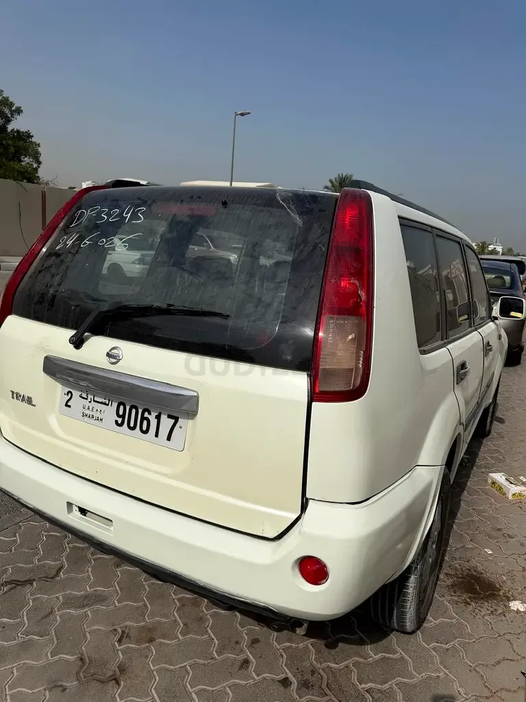 Nissan X-Trail 2.5 CVT AWD (169 حصان) - 10