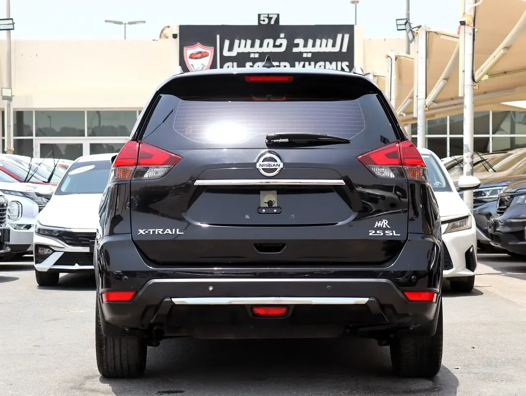 Nissan X-Trail 2.5 CVT AWD (171 حصان) - 4