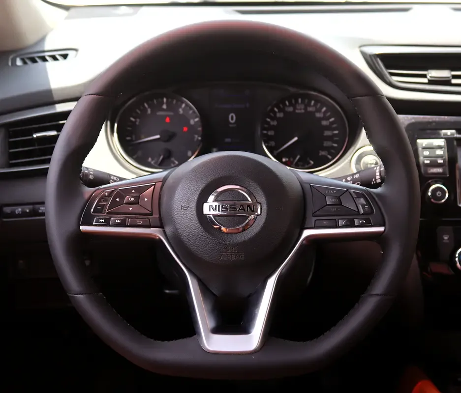 Nissan X-Trail 2.5 CVT AWD (171 حصان) - 13