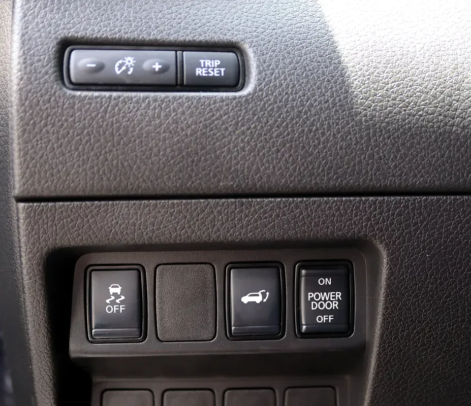 Nissan X-Trail 2.5 CVT AWD (171 حصان) - 14