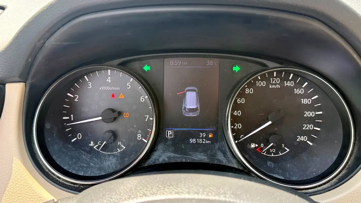Nissan X-Trail 2.5 CVT AWD (171 hp) - 12