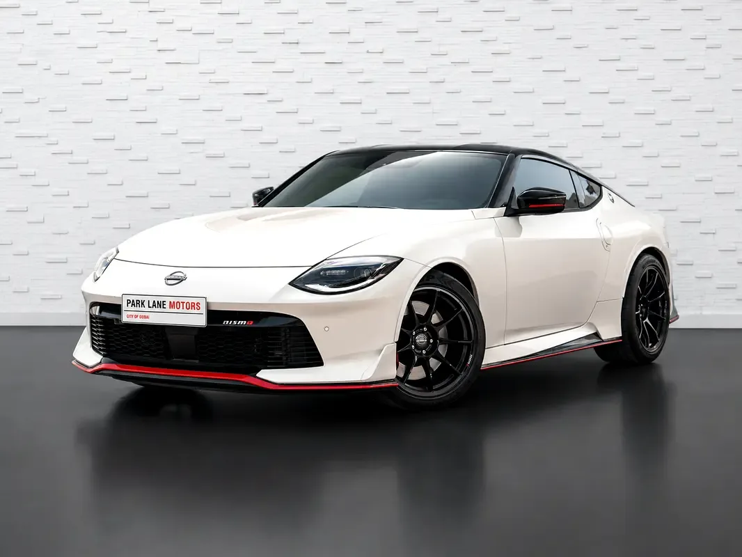 Nissan Z 3.0 AT (420 hp)