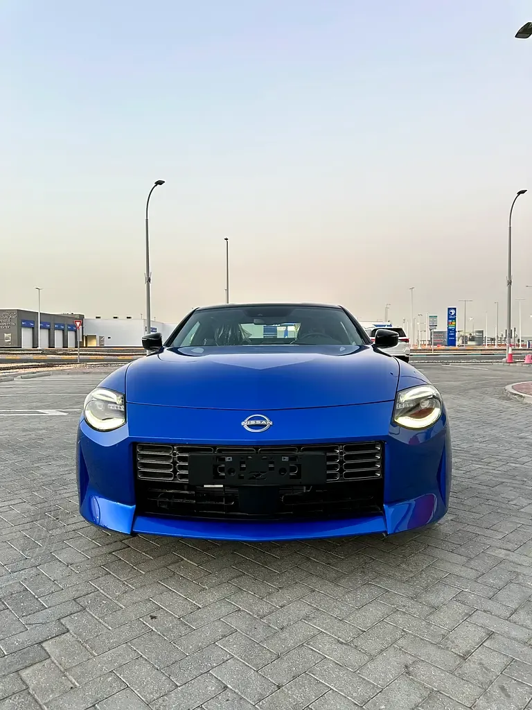 Nissan Z 3.0 AT (420 hp)