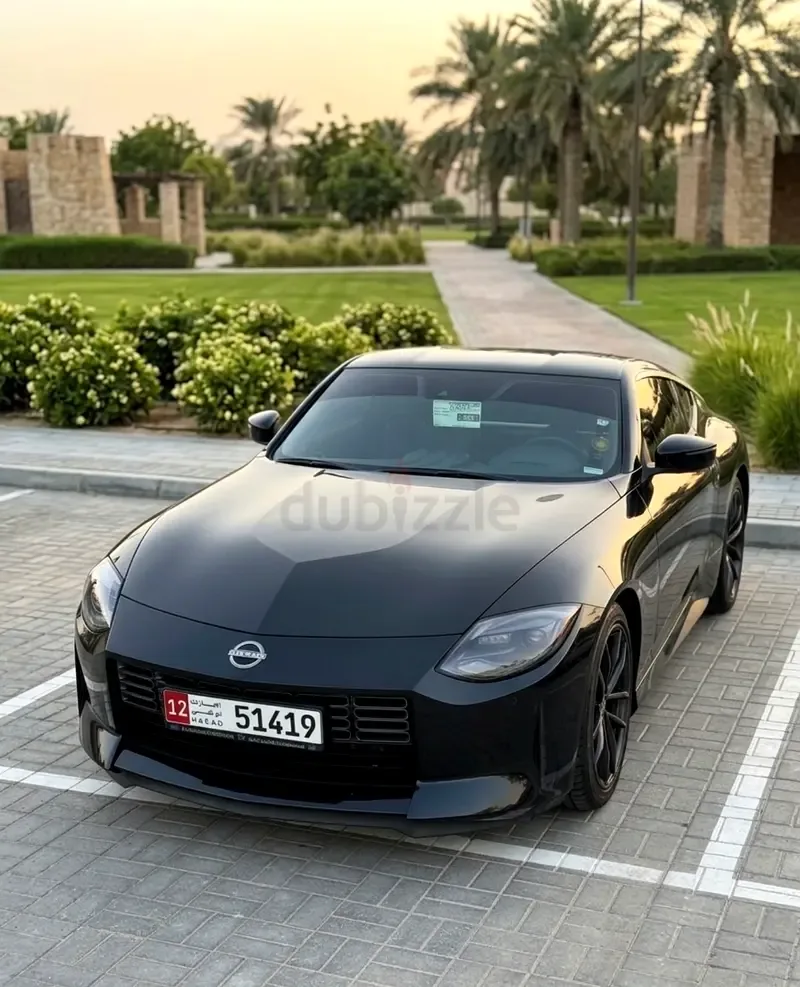 Nissan Z 3.0 AT (420 hp)