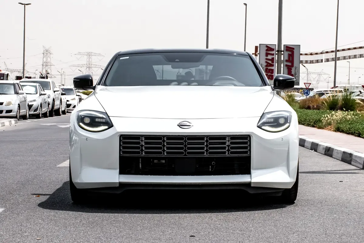 Nissan Z 3.0 MT (400 hp) - 2