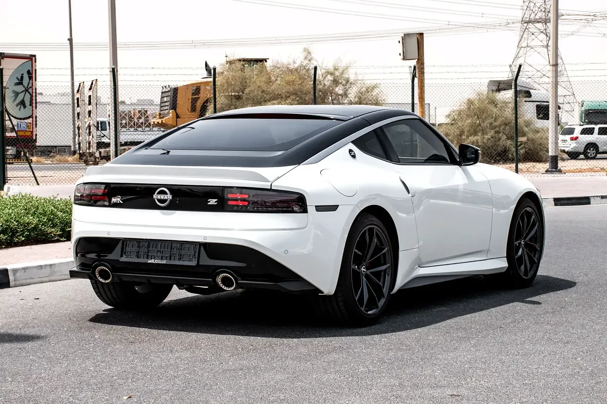 Nissan Z 3.0 MT (400 hp) - 8