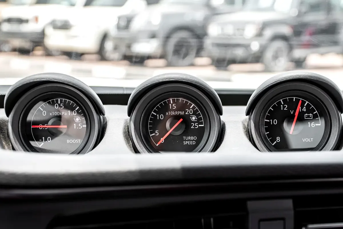 Nissan Z 3.0 MT (400 hp) - 11