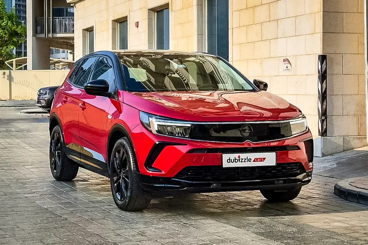 Opel Grandland E AT (213 hp)