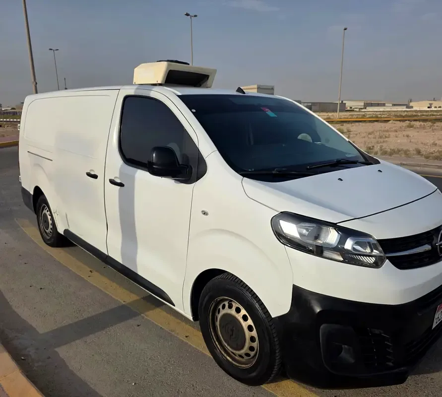 Opel Vivaro 2.0 D AT (150 hp)
