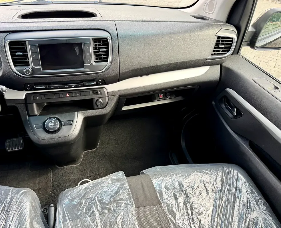 Opel Zafira Life 2.0 l, 150 hp, diesel, Automatic transmission, front drive - 13