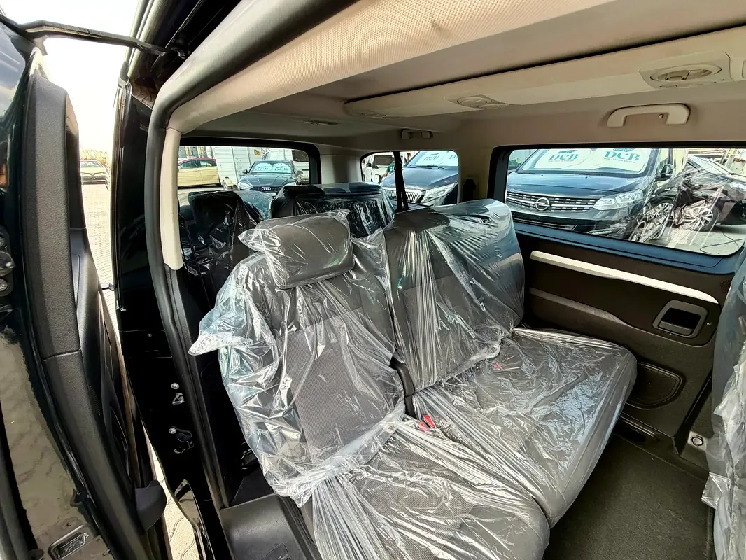 Opel Zafira Life 2.0 l, 150 hp, diesel, Automatic transmission, front drive - 19