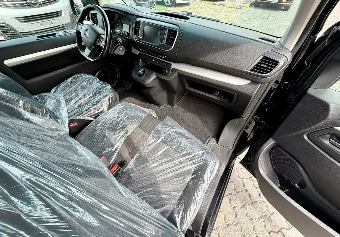 Opel Zafira Life 2.0 l, 150 hp, diesel, Automatic transmission, front drive - 18