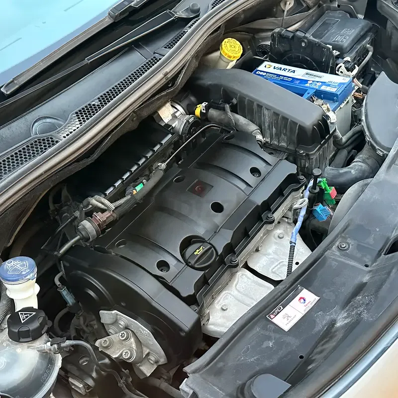 Peugeot 2008 1.2 AT (110 حصان) - 11