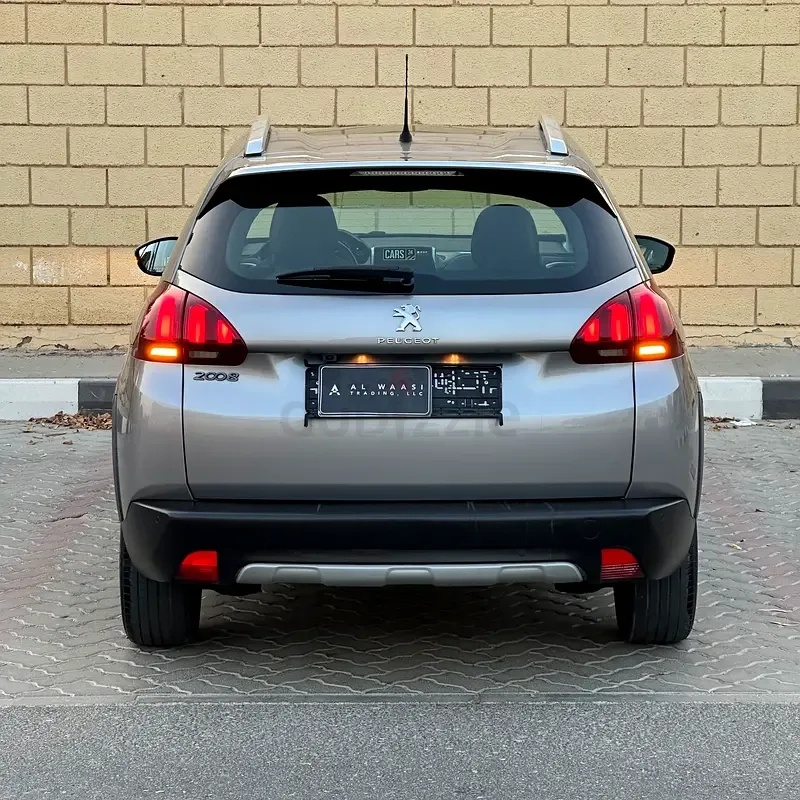 Peugeot 2008 1.2 AT (110 حصان) - 17