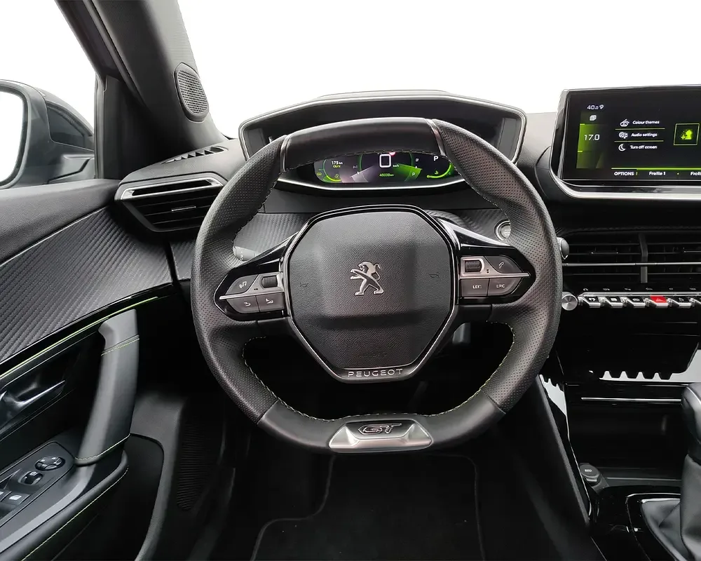 Peugeot 2008 1.2 AT (130 hp) - 10