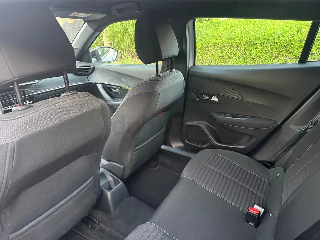 Peugeot 2008 1.2 AT (130 حصان) - 2