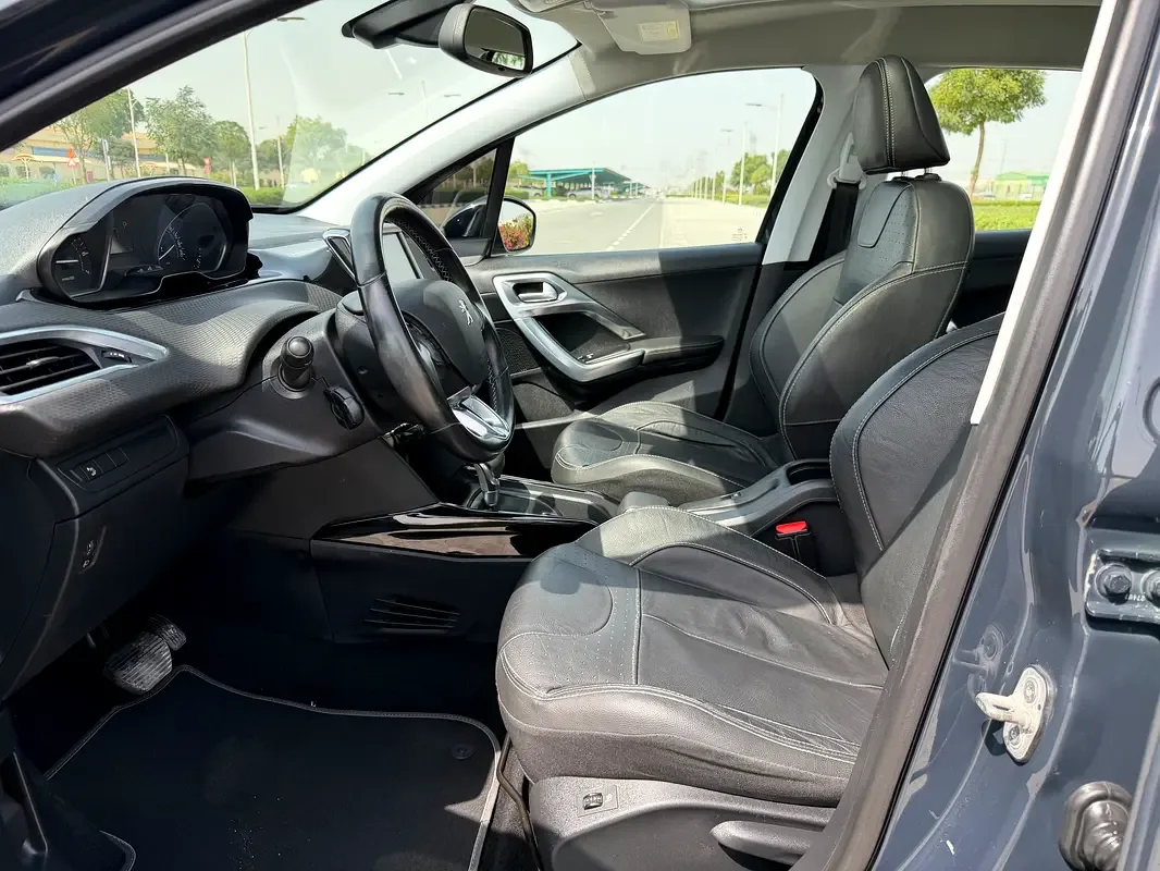 Peugeot 2008 1.6 AT (120 hp) - 10