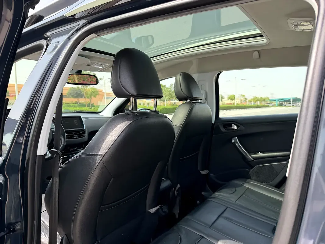 Peugeot 2008 1.6 AT (120 hp) - 12