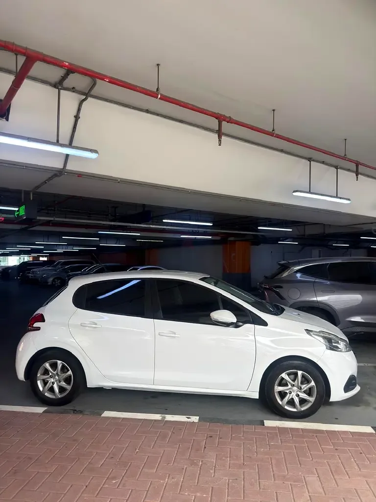 Peugeot 208 1.2 AT (110 hp) - 4