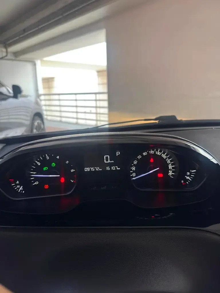 Peugeot 208 1.2 AT (110 hp) - 7