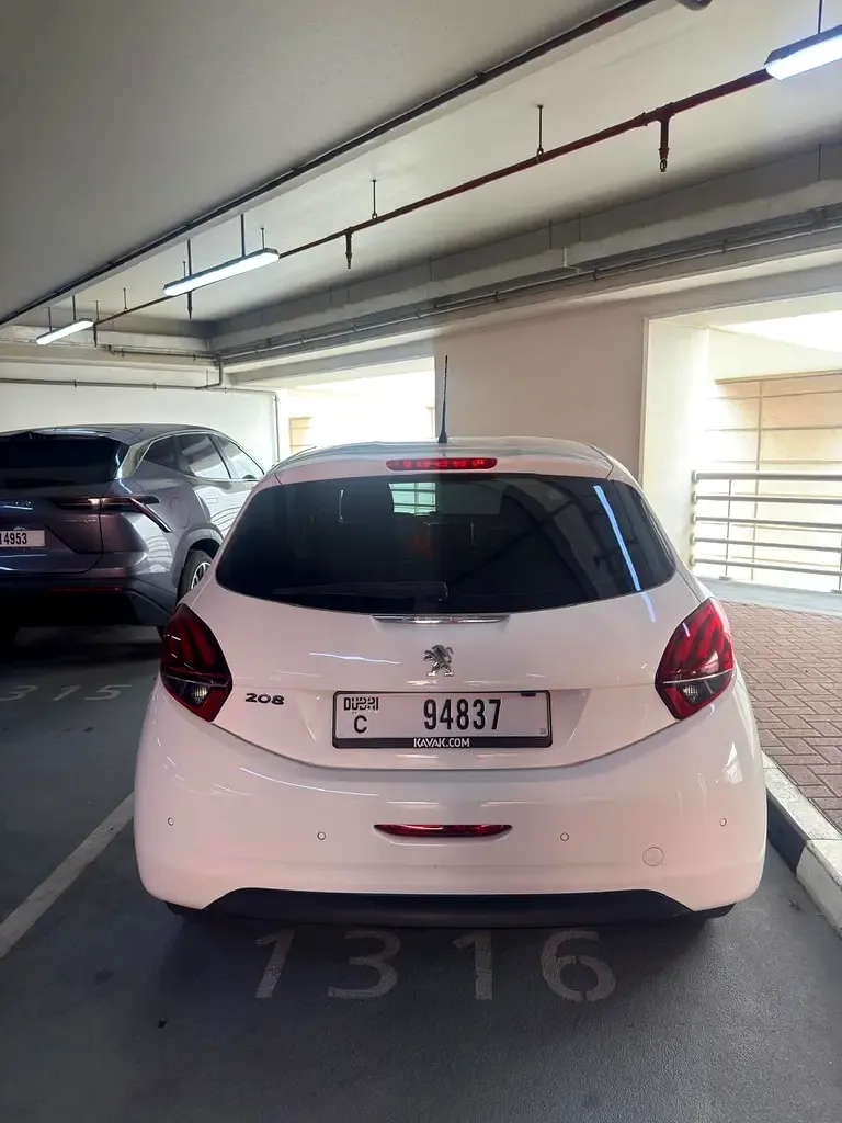Peugeot 208 1.2 AT (110 hp) - 9