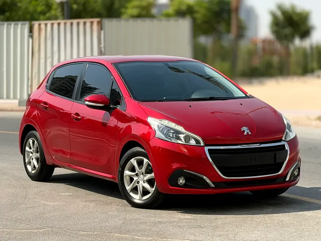 Peugeot 208 1.2 AT (130 حصان) - 3