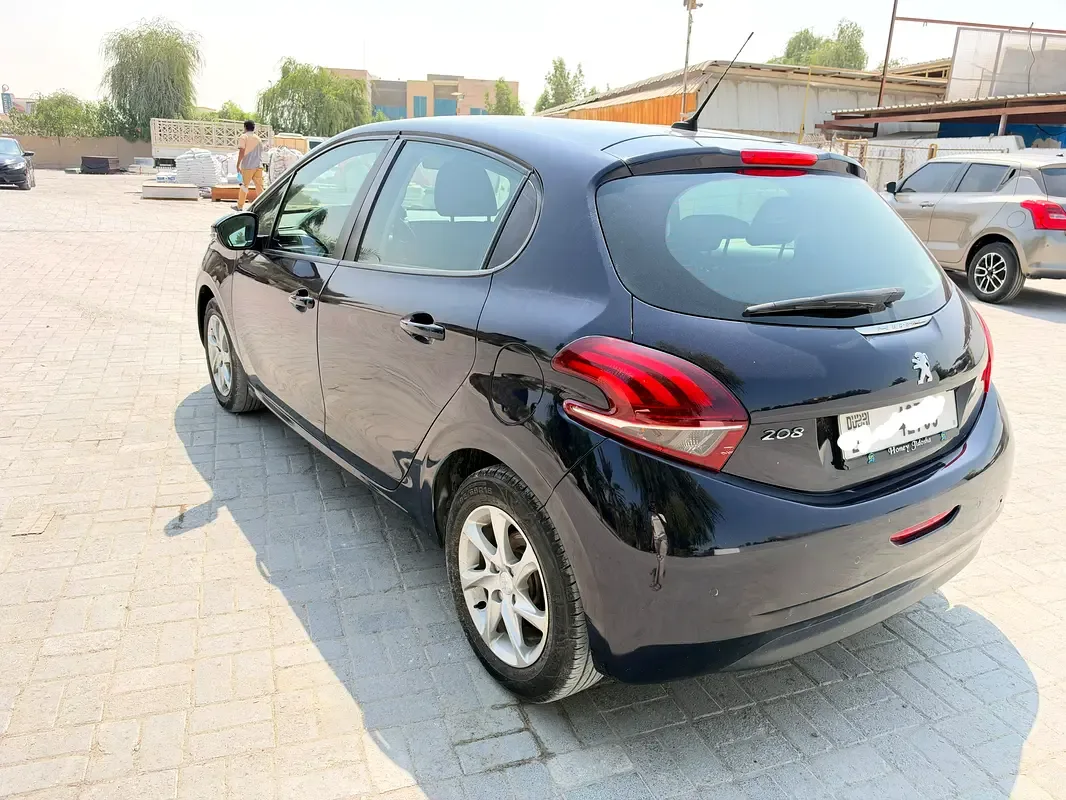 Peugeot 208 1.2 AT (130 حصان) - 3