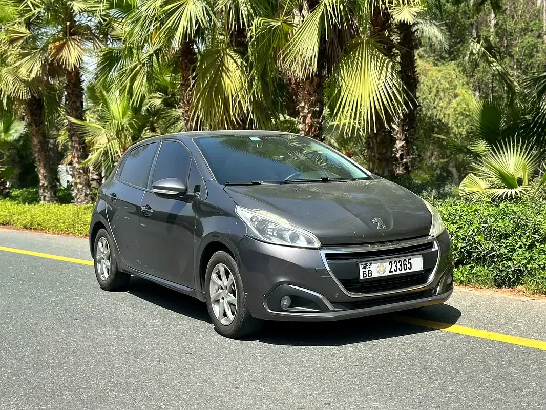 Peugeot 208 1.6 MT (165 حصان) - 2