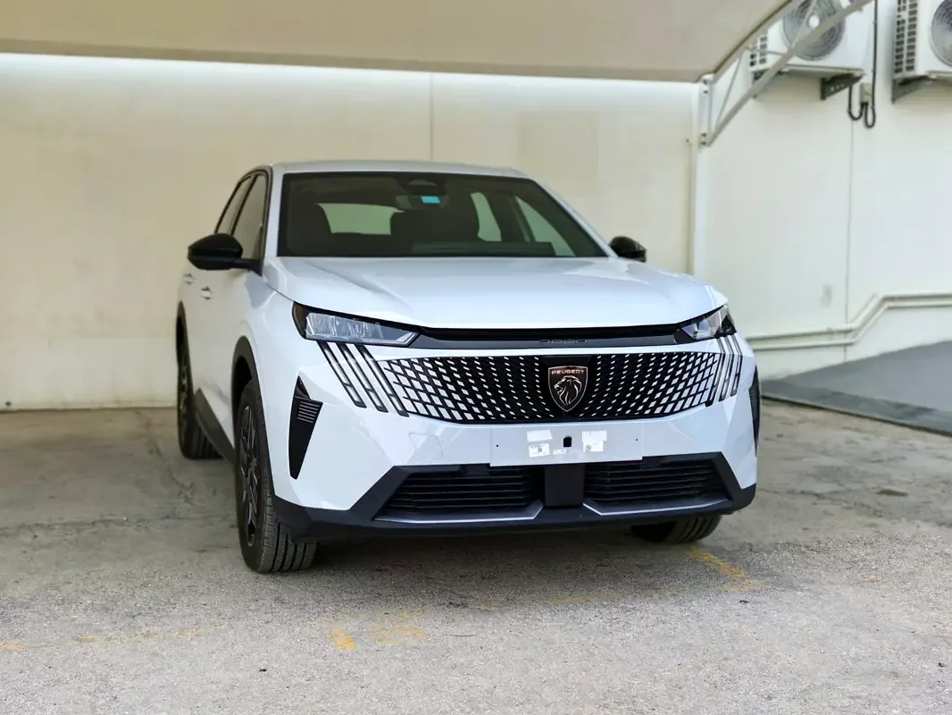 Peugeot 3008 1.6 AT (180 hp)