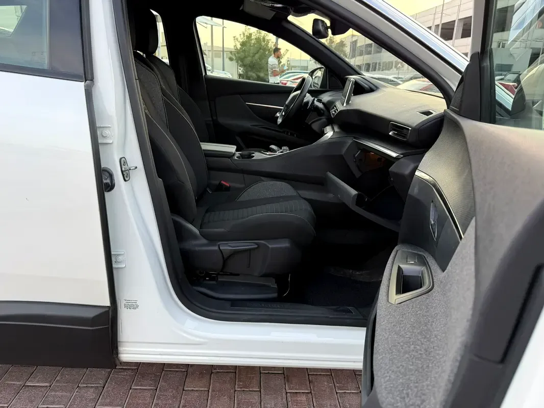 Peugeot 3008 1.6 AT (180 حصان) - 10