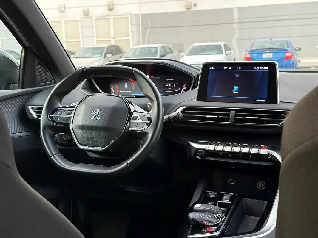 Peugeot 3008 1.6 AT (180 حصان) - 9