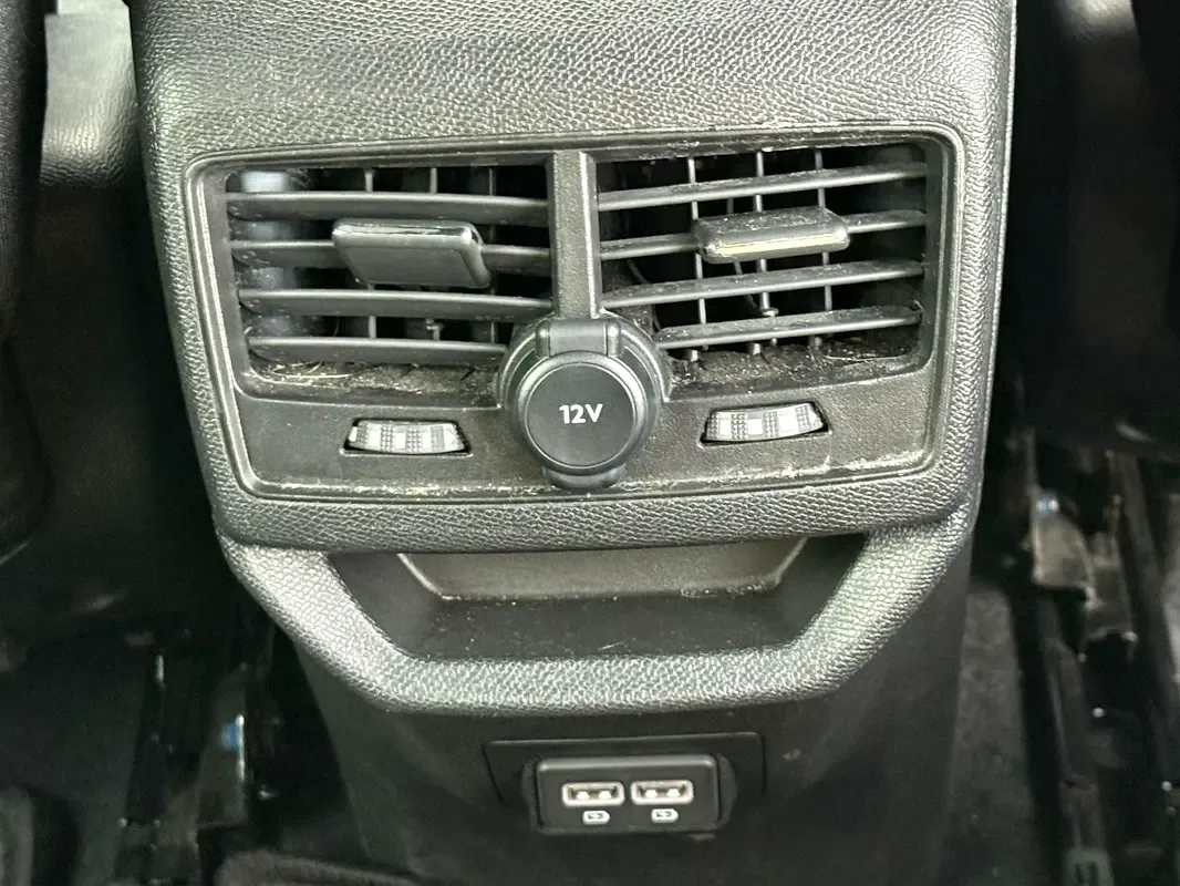 Peugeot 3008 1.6 AT (180 حصان) - 16