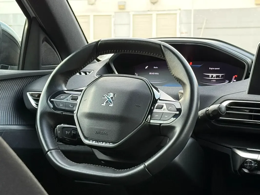 Peugeot 3008 1.6 AT (180 حصان) - 19