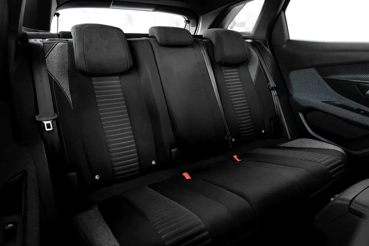 Peugeot 3008 1.6 AT (180 حصان) - 18