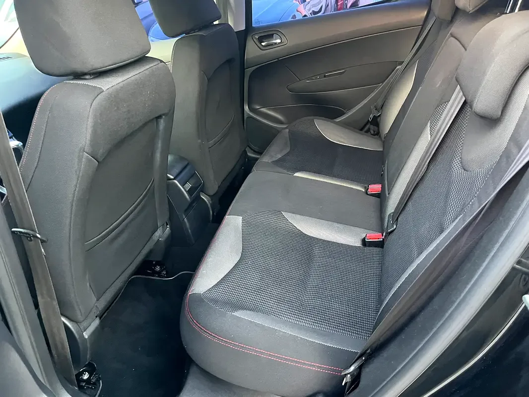 Peugeot 308 1.6 AT (150 hp) - 10