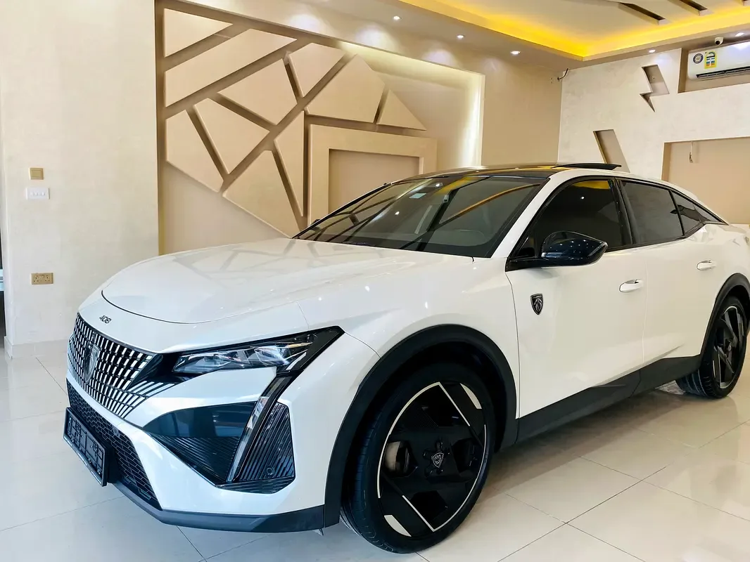 Peugeot 408 1.6 AT (175 حصان) - 3