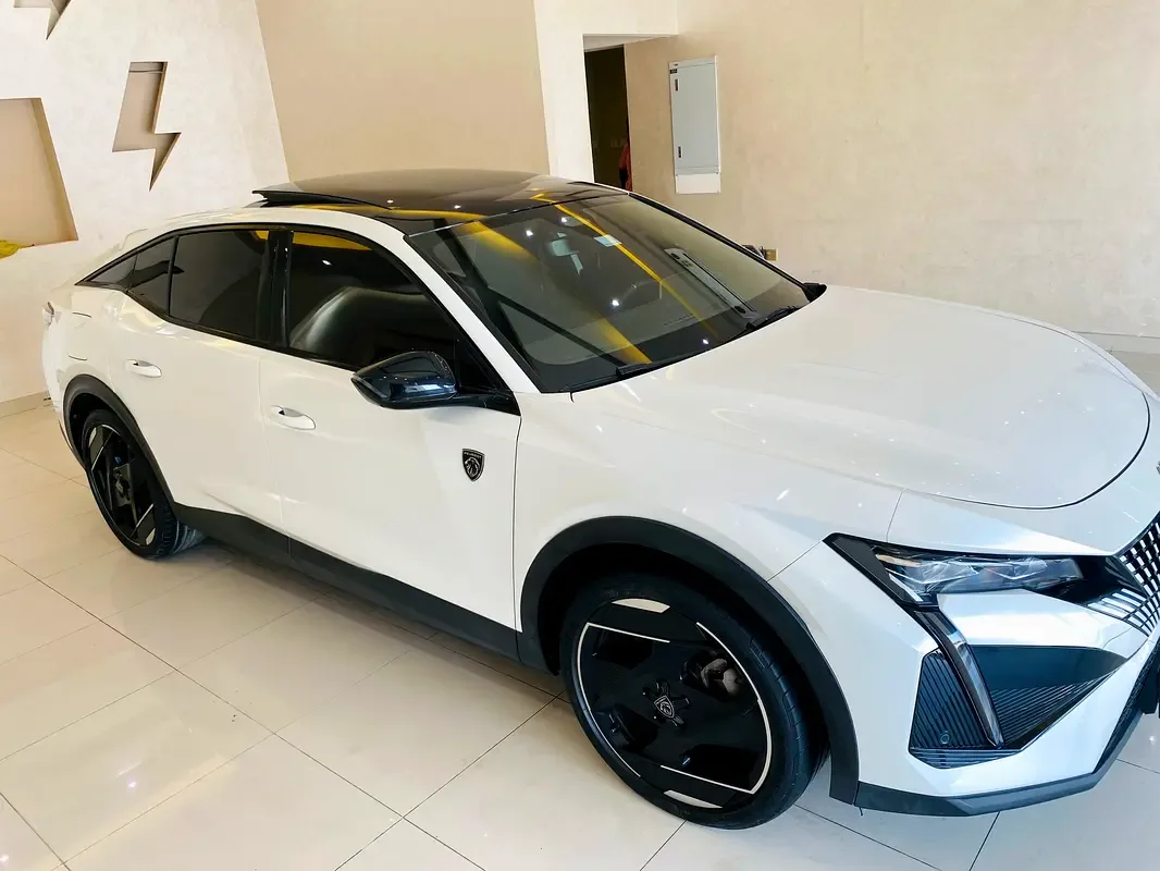 Peugeot 408 1.6 AT (175 حصان) - 20