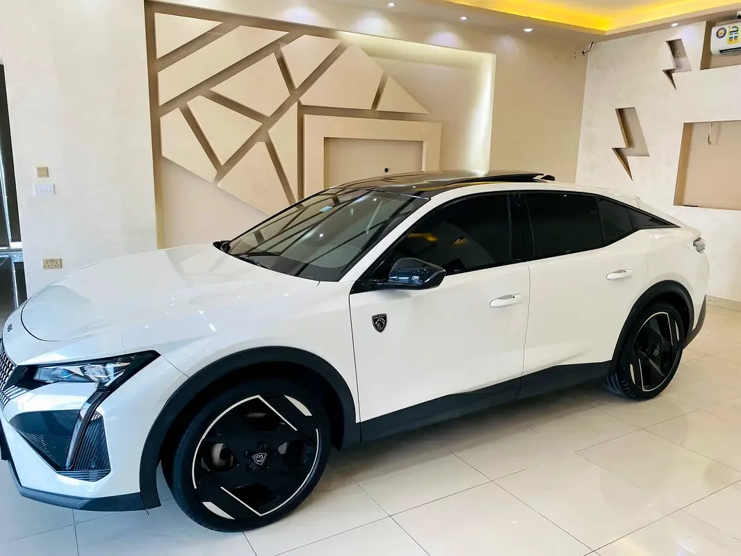 Peugeot 408 1.6 AT (175 حصان) - 19