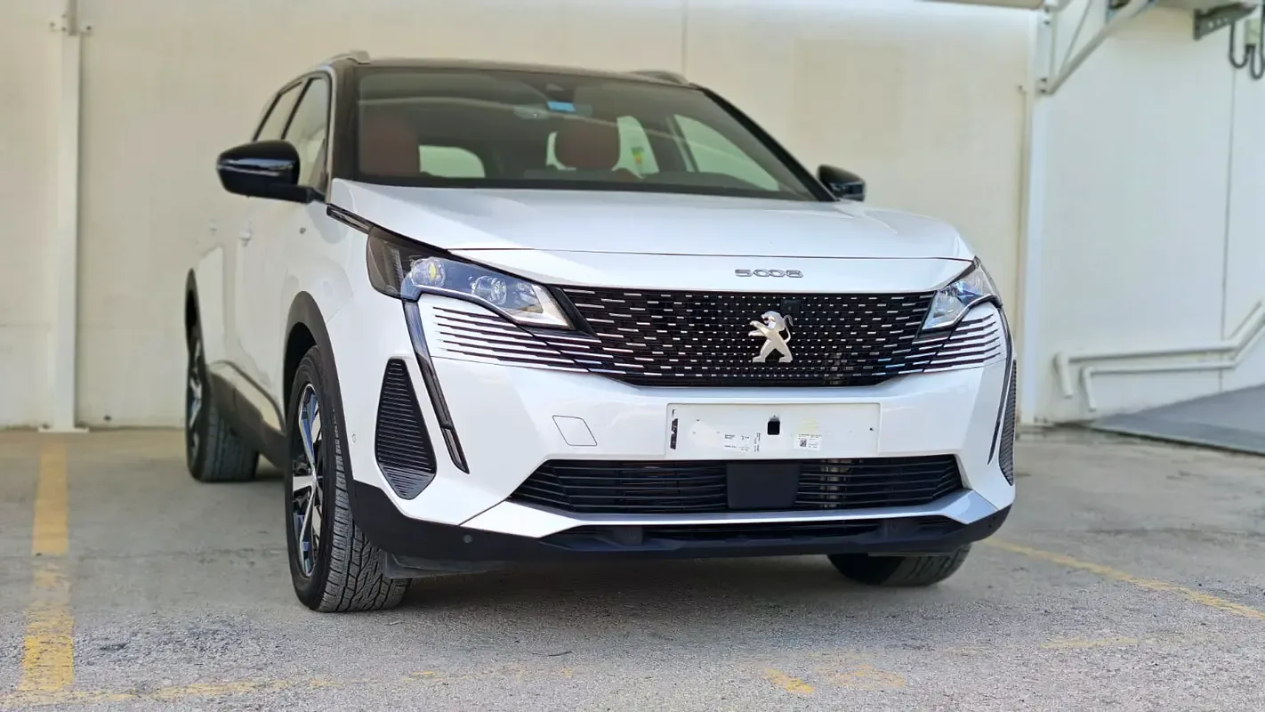 Peugeot 5008 1.6 AT (150 hp)