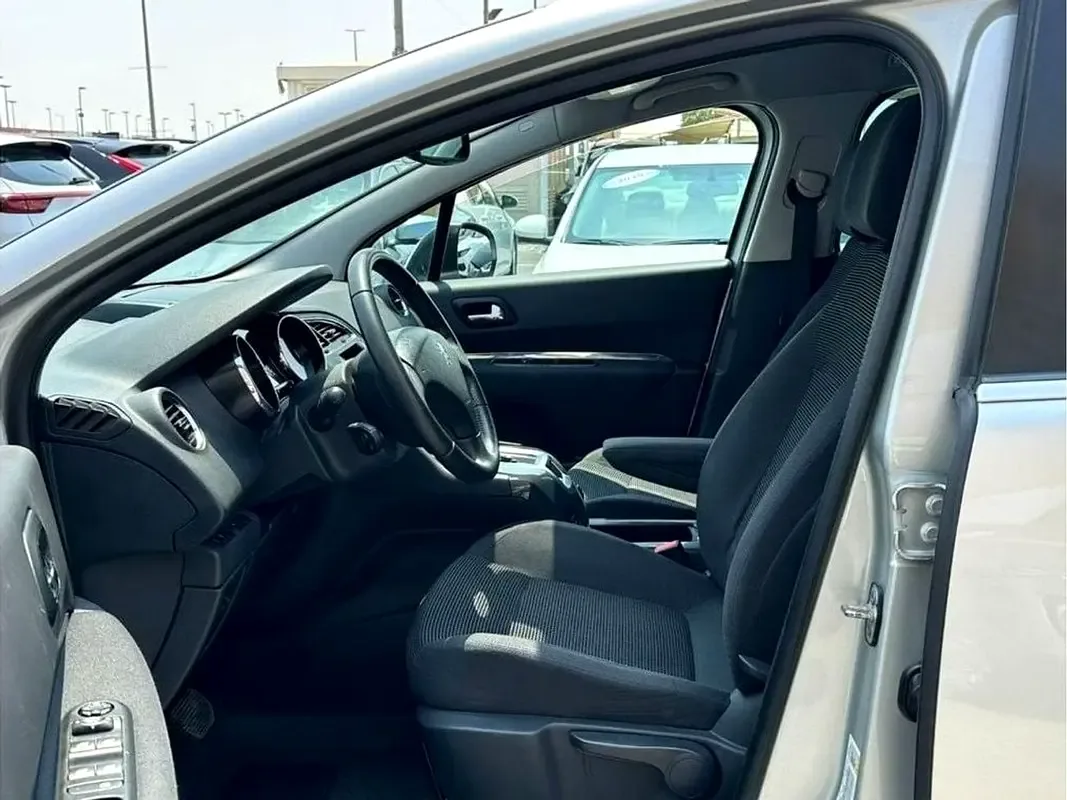 Peugeot 5008 1.6 AT (156 حصان) - 12