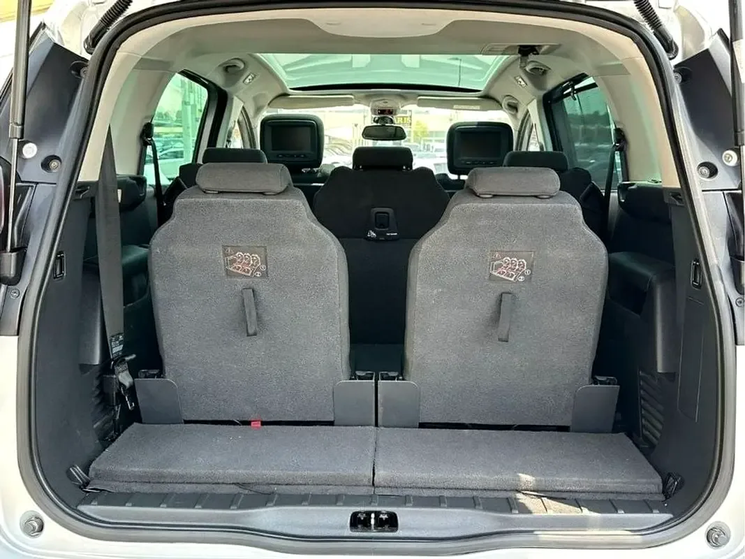Peugeot 5008 1.6 AT (156 حصان) - 16