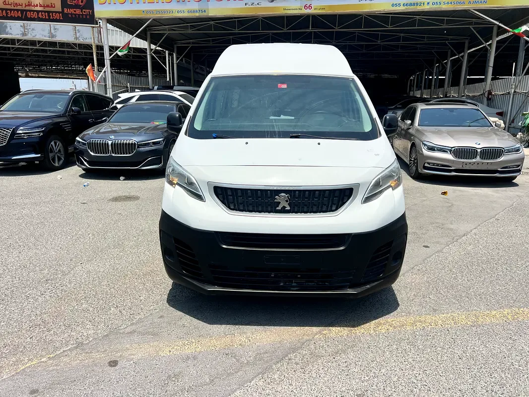 Peugeot Expert 2.0 D MT (150 hp)