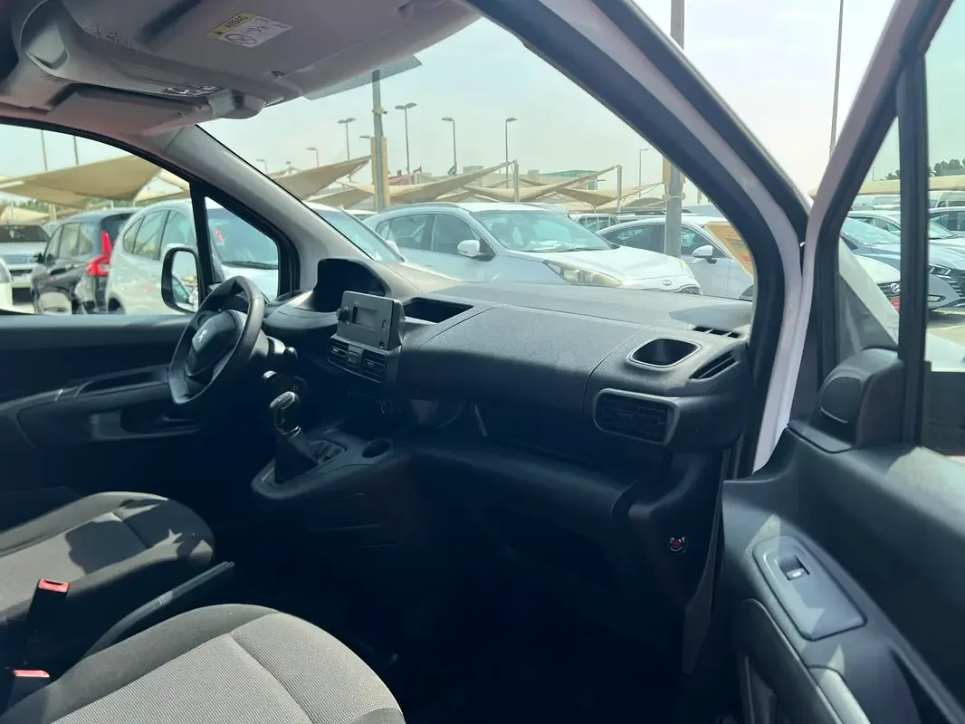 Peugeot Partner 1.5 MT (102 حصان) - 9