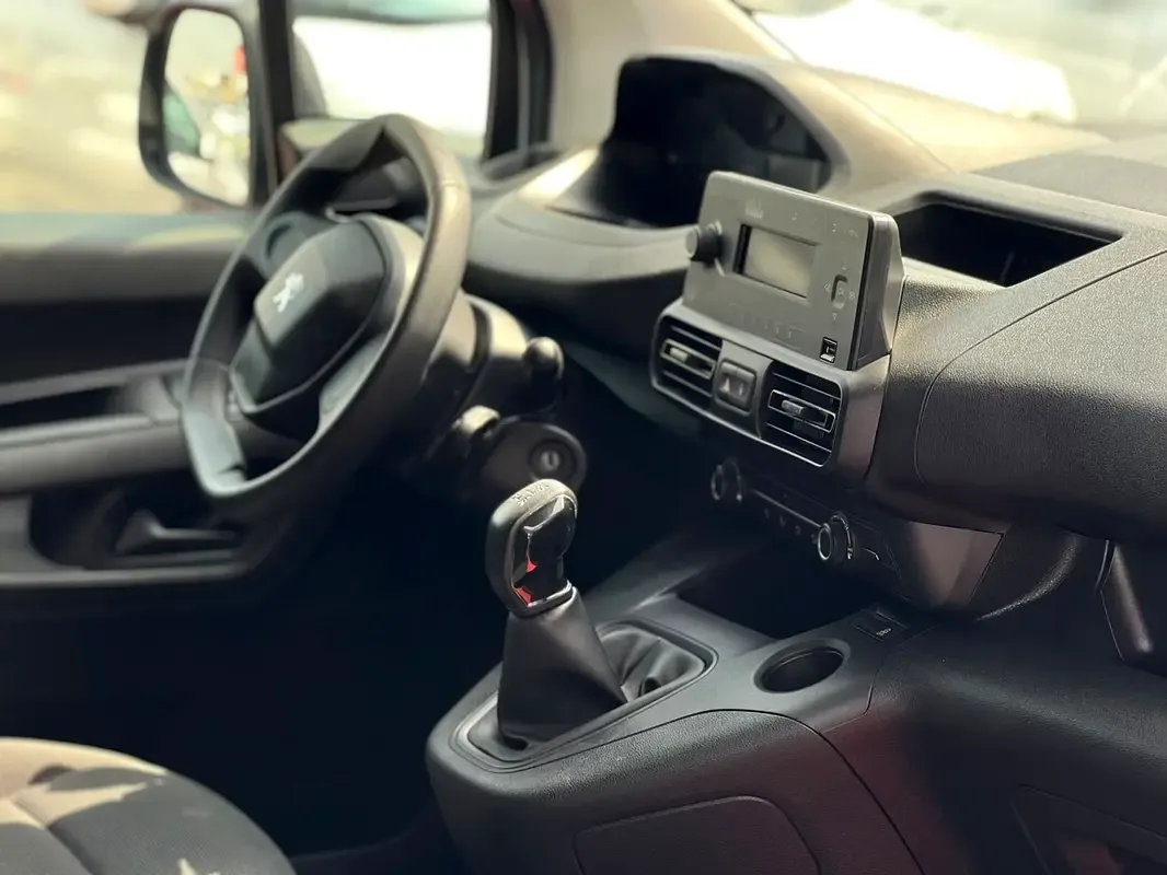 Peugeot Partner 1.5 MT (102 حصان) - 13
