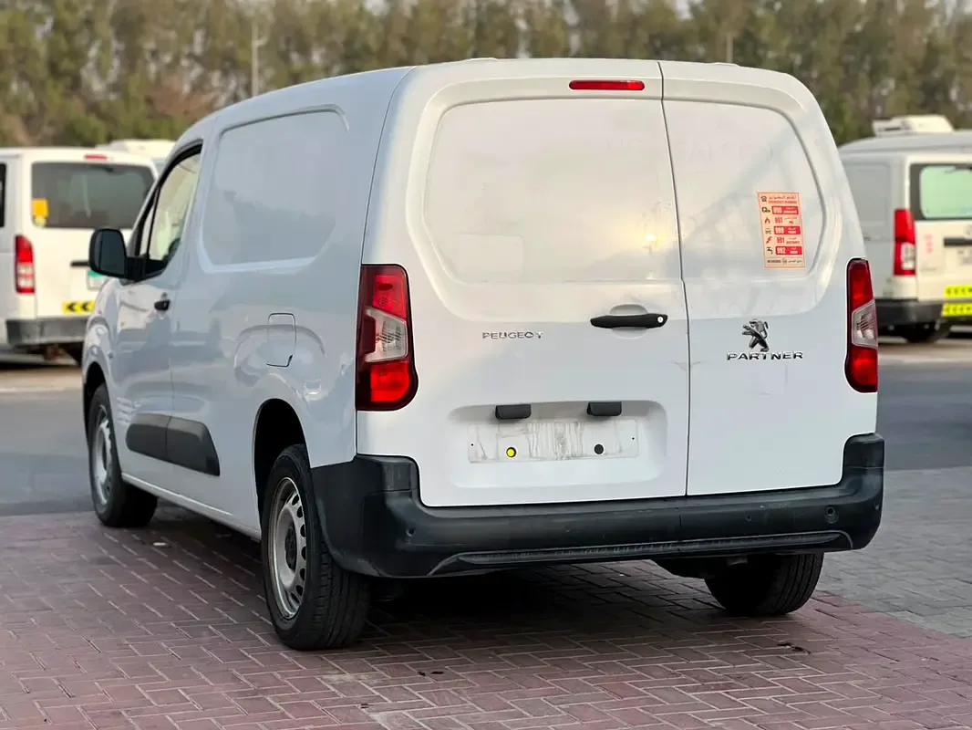 Peugeot Partner 1.5 MT (102 hp) - 4