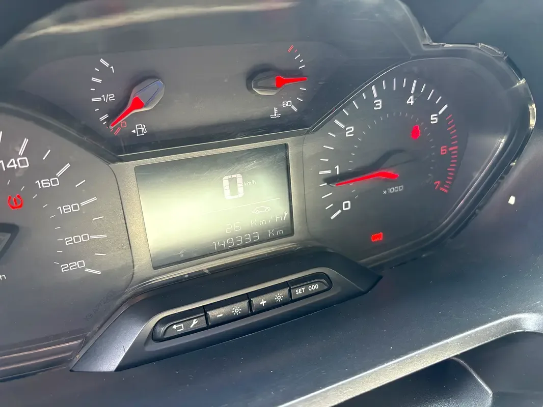 Peugeot Partner 1.6 MT (115 حصان) - 19