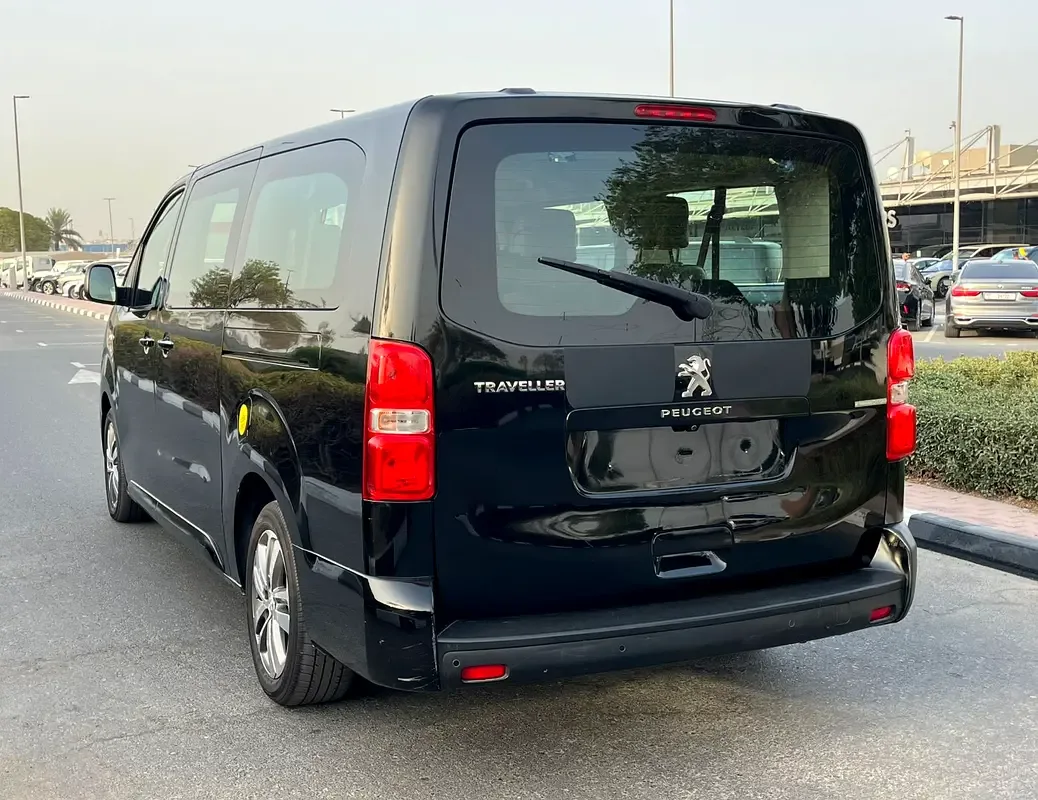 Peugeot Traveller 2.0 AT (177 حصان) - 5