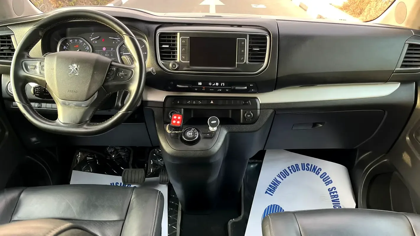 Peugeot Traveller 2.0 AT (177 حصان) - 10