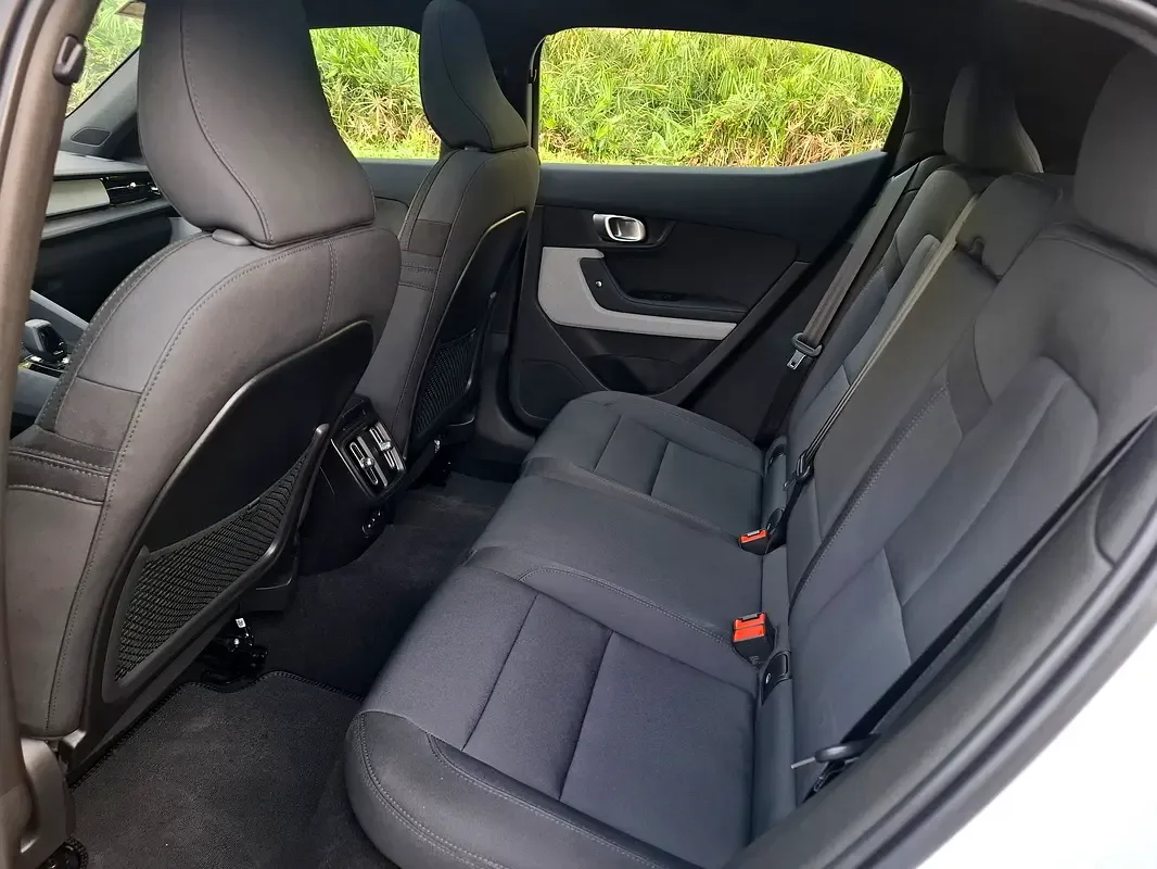 Polestar 2 AT 4WD (421 hp) - 15