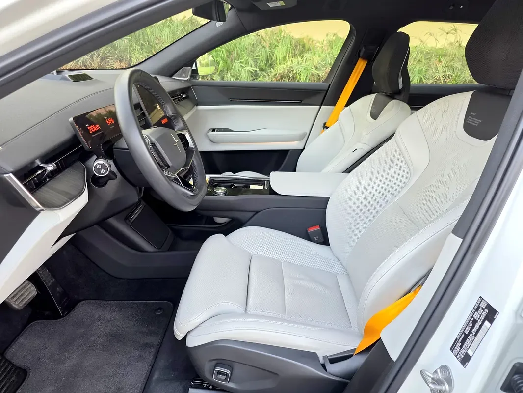 Polestar 3 AT 4WD (490 hp) - 13